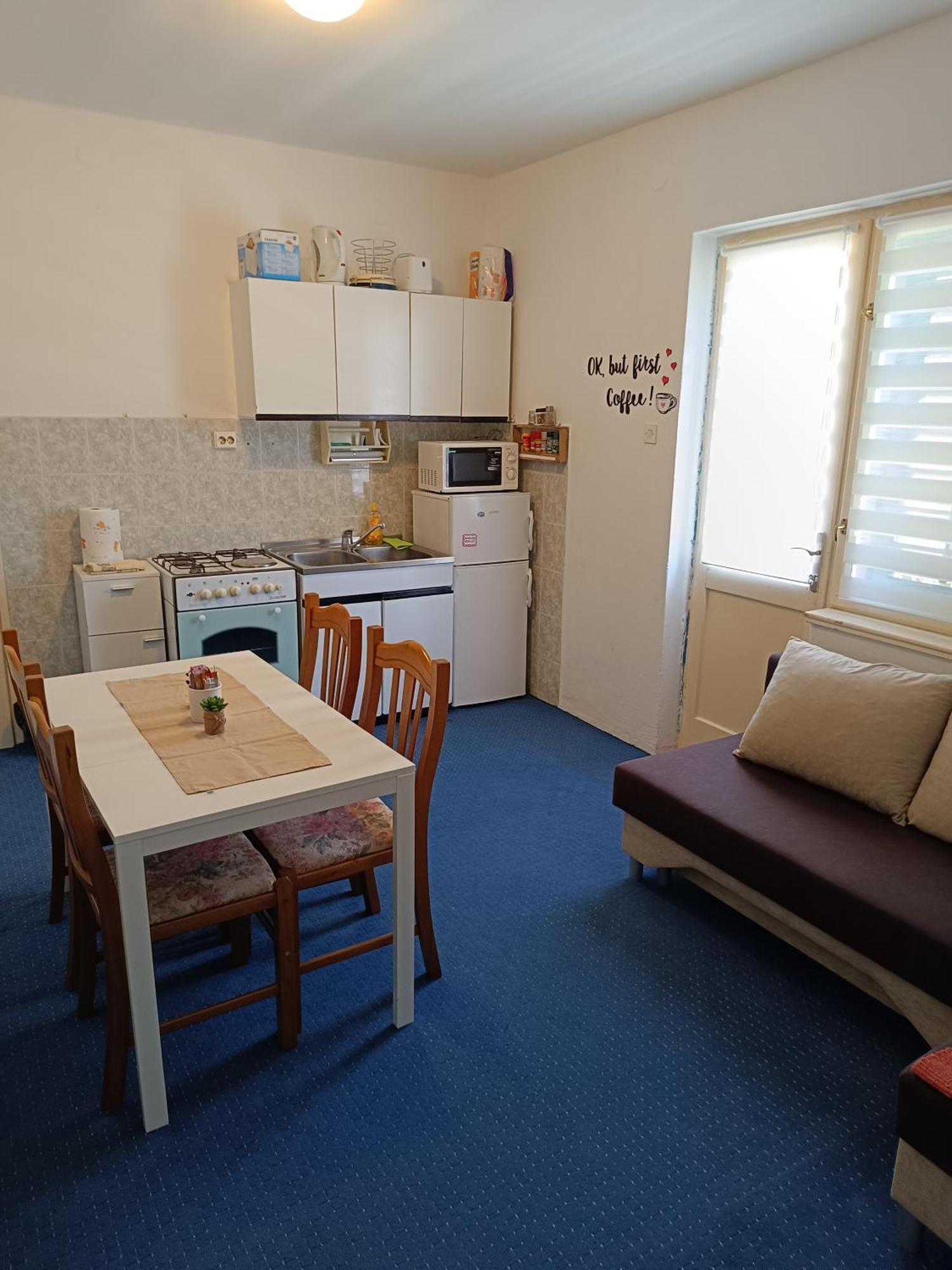 Lejlighed Homestay Nera *
