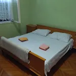 Homestay Nera
